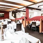 Posthotel - Berge, & Wir Otel Valbella
