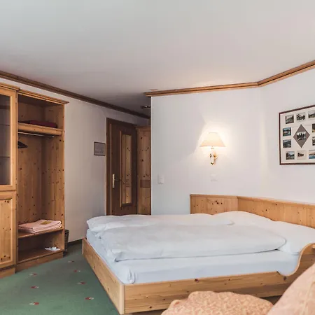 Posthotel - Berge, & Wir Valbella