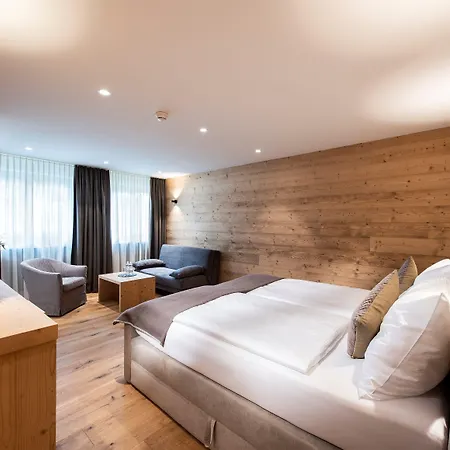 Posthotel - Berge, & Wir 3* ヴァルベラ