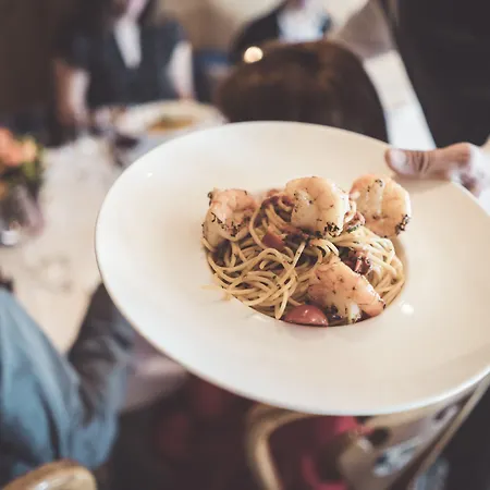 Posthotel - Berge, & Wir מלון ואלבלה