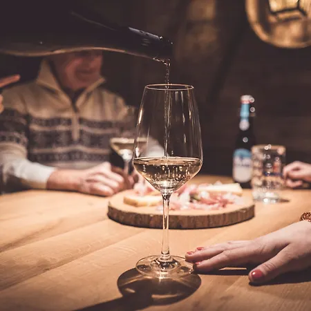 Posthotel - Berge, & Wir מלון