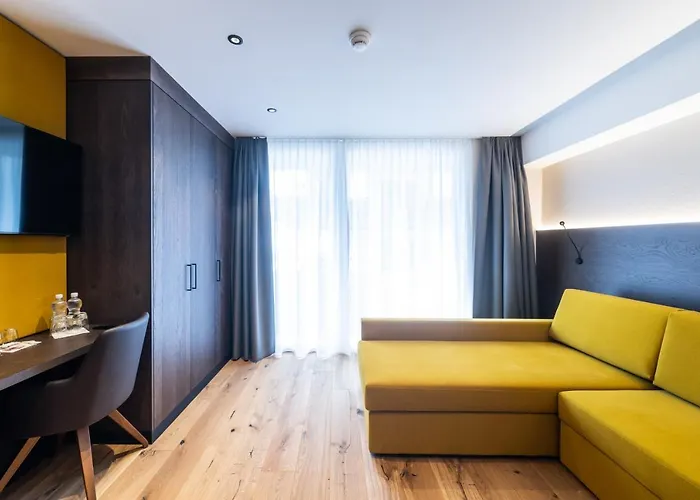 Otel Posthotel - Berge, & Wir 3*