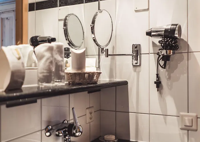 Posthotel - Berge, & Wir Otel Valbella