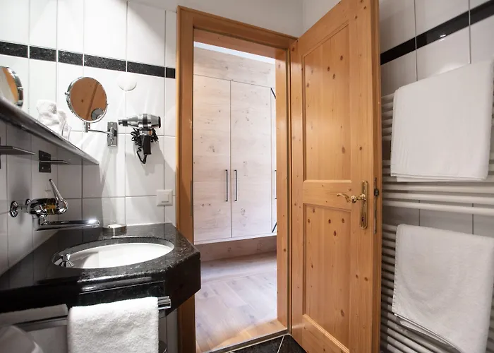 Posthotel - Berge, & Wir