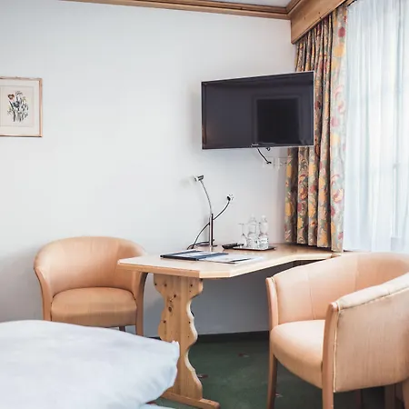 Otel Posthotel - Berge, & Wir Valbella