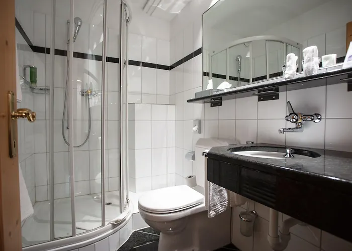 Posthotel - Berge, & Wir Hotell