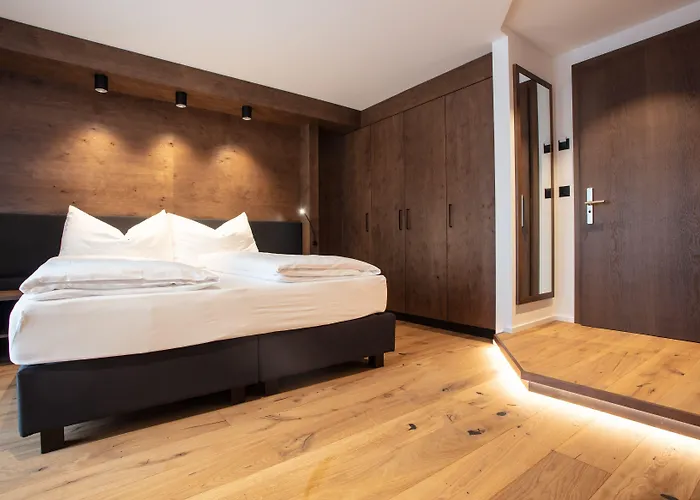 Hotell Posthotel - Berge, & Wir 3*