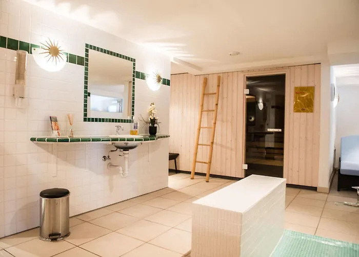 Hotell Posthotel - Berge, & Wir 3*